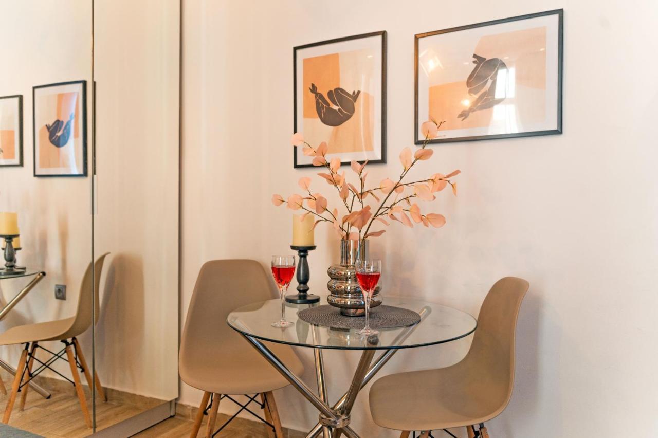 Eclectic Luxury Studio Thessaloniki Buitenkant foto
