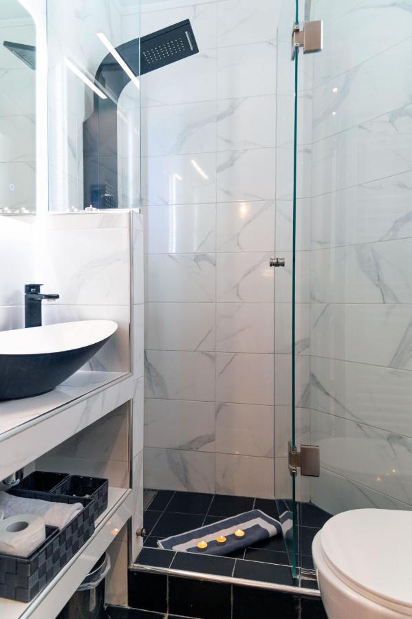 Eclectic Luxury Studio Thessaloniki Buitenkant foto